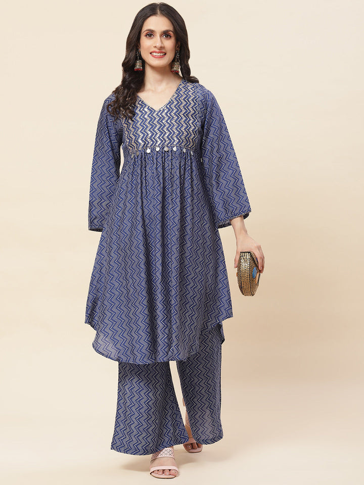Printed &amp; Neck Embroidered Muslin Kurta With Pants