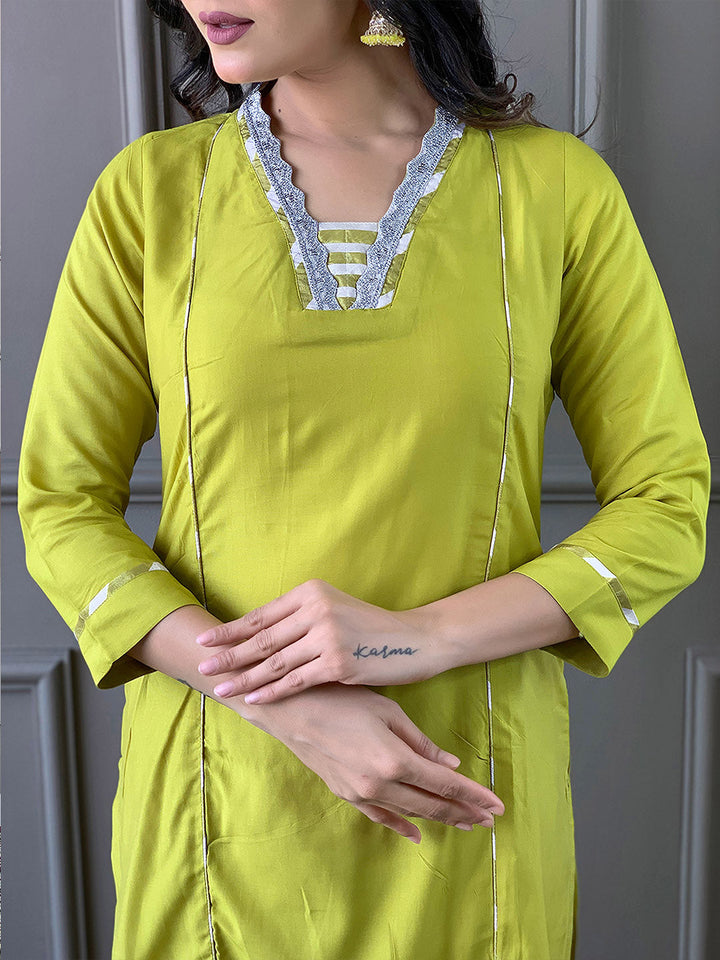 Resham Zari Embroidered Handloom Kurta With Pant &amp; Dupatta