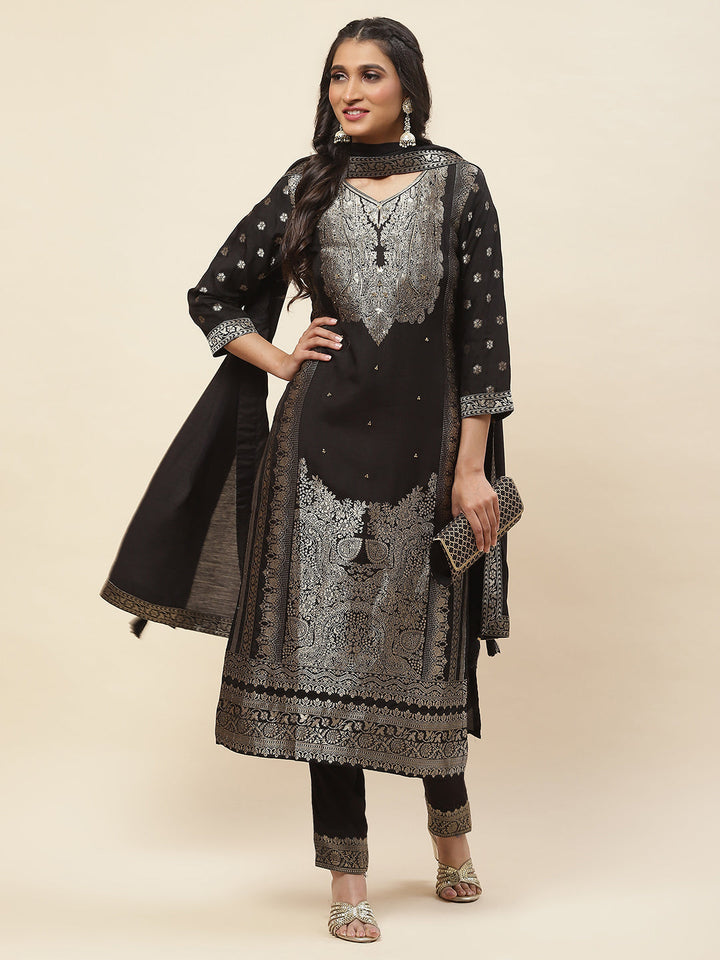 Zari Jaal Embroidered Chanderi Kurta With Pants &amp; Dupatta