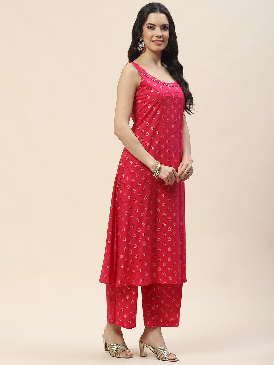 Embroidered Chanderi Kurta With Cape & Pants