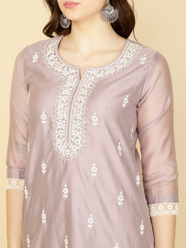 Floral Embroidery Chanderi Kurta With Pants &amp; Dupatta