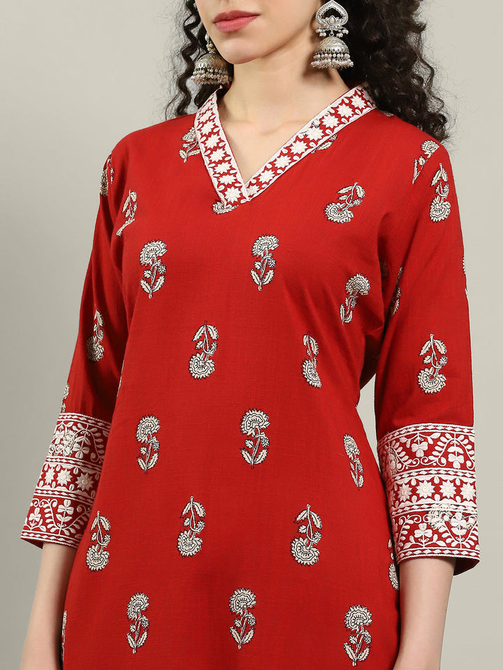 Printed Neck Embroidered Cotton Blend Kurta