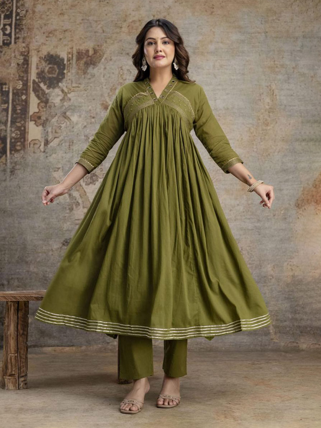 Green Cotton Blend Embroidered Straight Suit Set