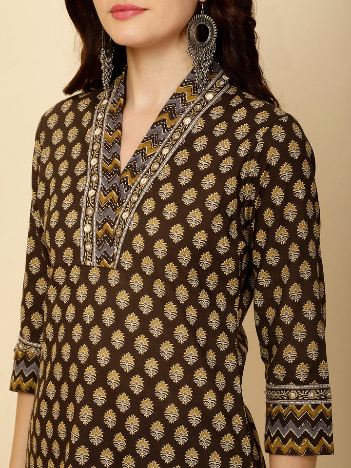 Floral Printed Cotton Kurta With Pants