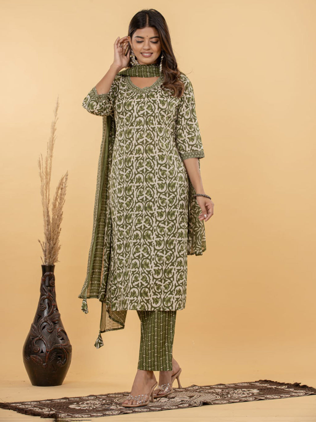 Green Embroidered Cotton Blend Straight Suit Set With Dupatta