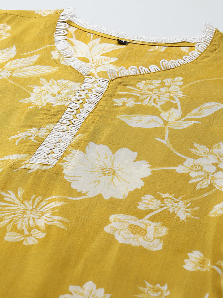 Printed &amp; Embroidered Muslin Kurta With Pants