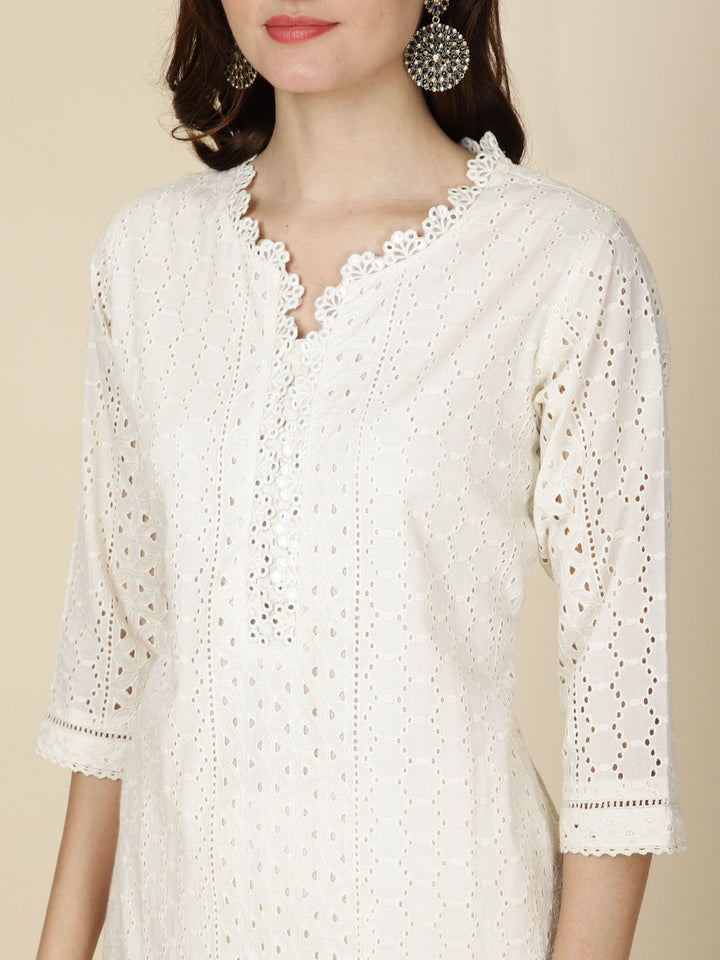 Thread Embroidery Cotton Kurta With Pants