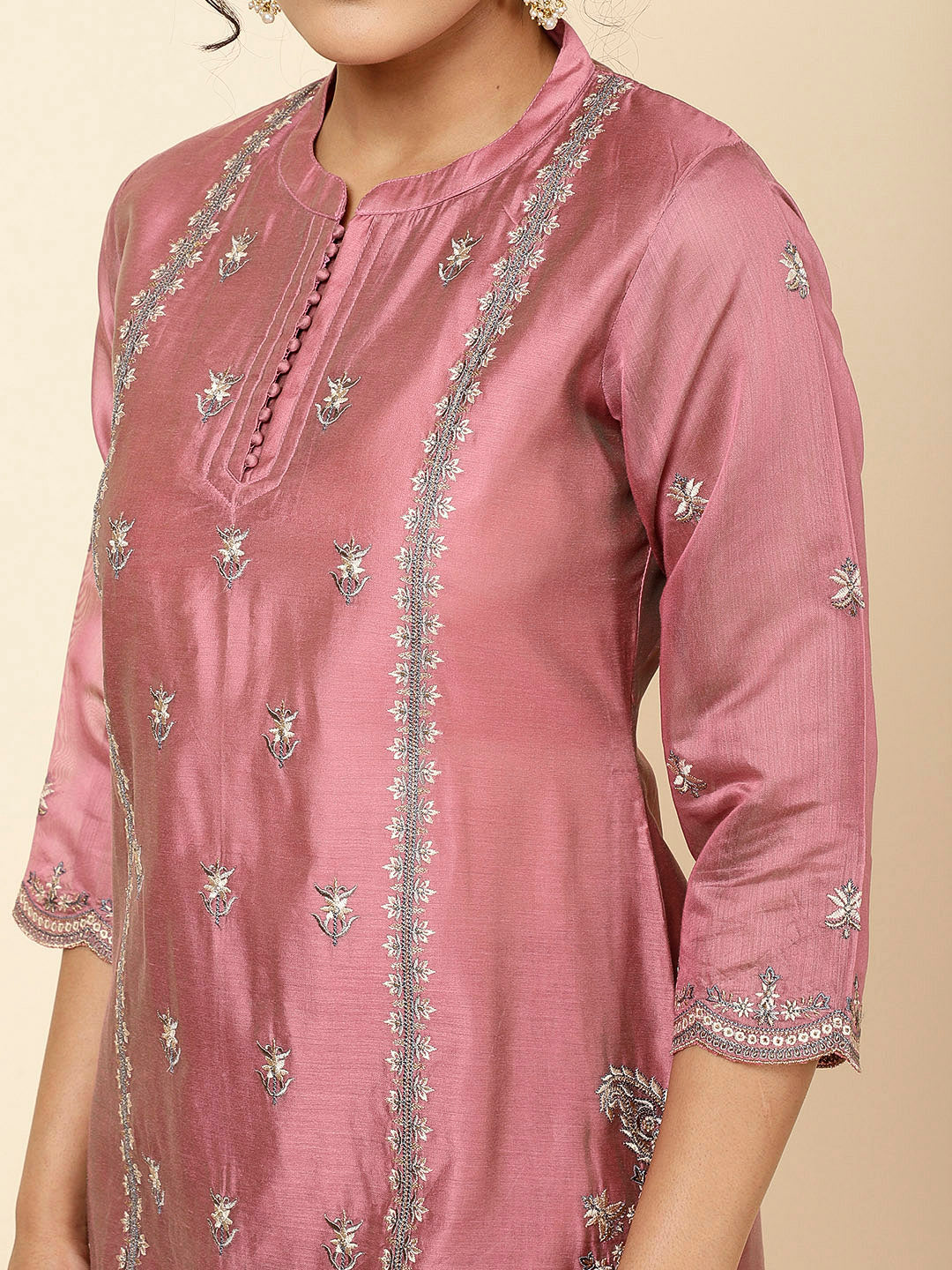 Embroidered Chanderi Kurta With Pants &amp; Dupatta