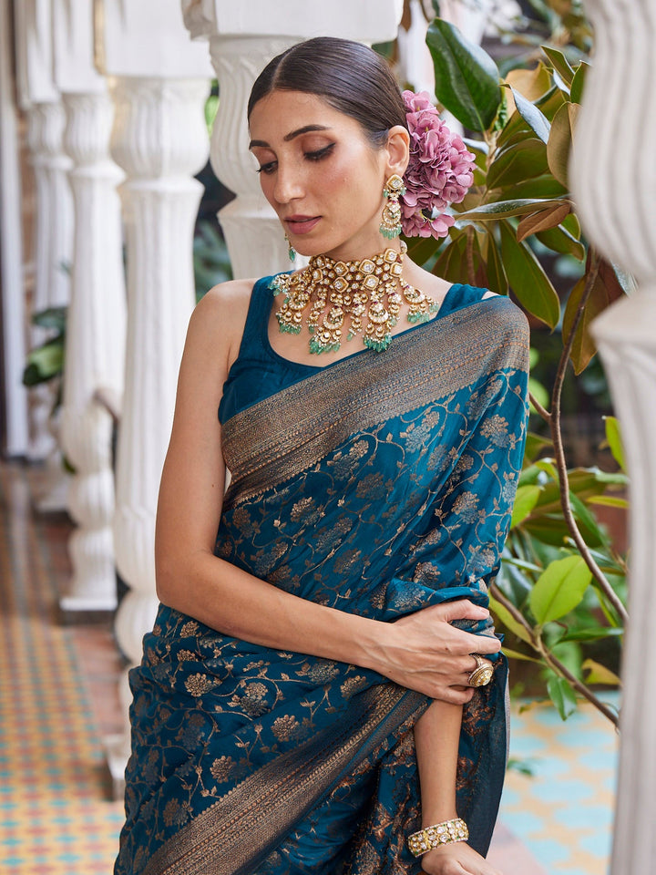 Floral Antique Jaal Crepe Plain Saree