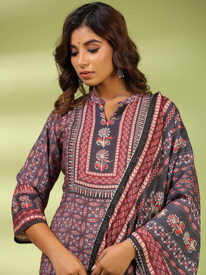 Printed Muslin Kurta With Pants &amp; Dupatta