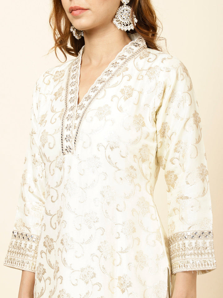 Zari Jaal Embroidered Banarsi Kurta With Pants &amp; Dupatta