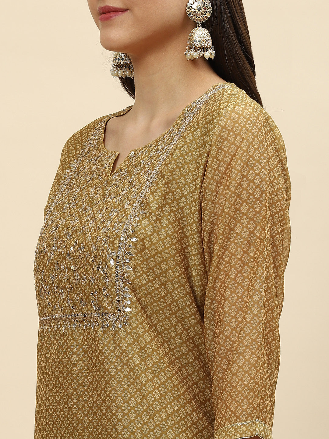 Neck Embroidered &amp; Floral Printed Chanderi Kurta With Pants
