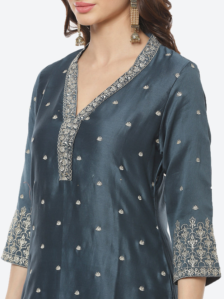 Zari Booti Embroidered Cotton Chanderi Stitched Salwar Kameez With Chiffon Dupatta
