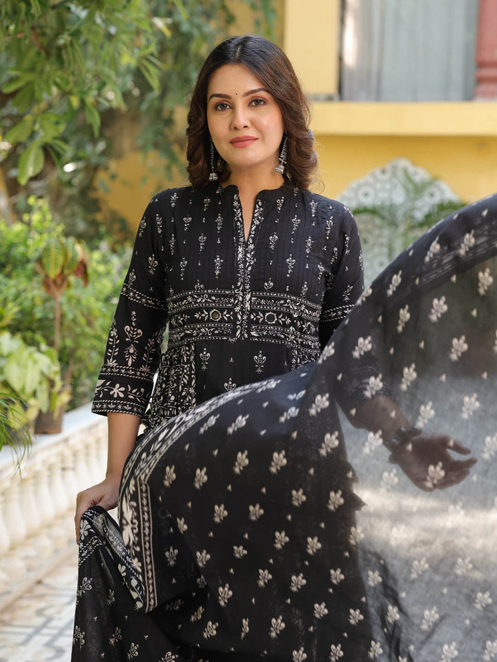 Black Cotton Blend Floral Printed Straight Suit Set