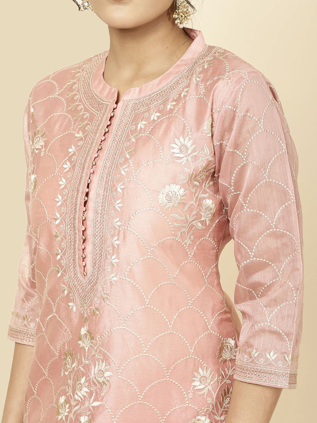 Embroidered Chanderi Kurta With Pants &amp; Dupatta