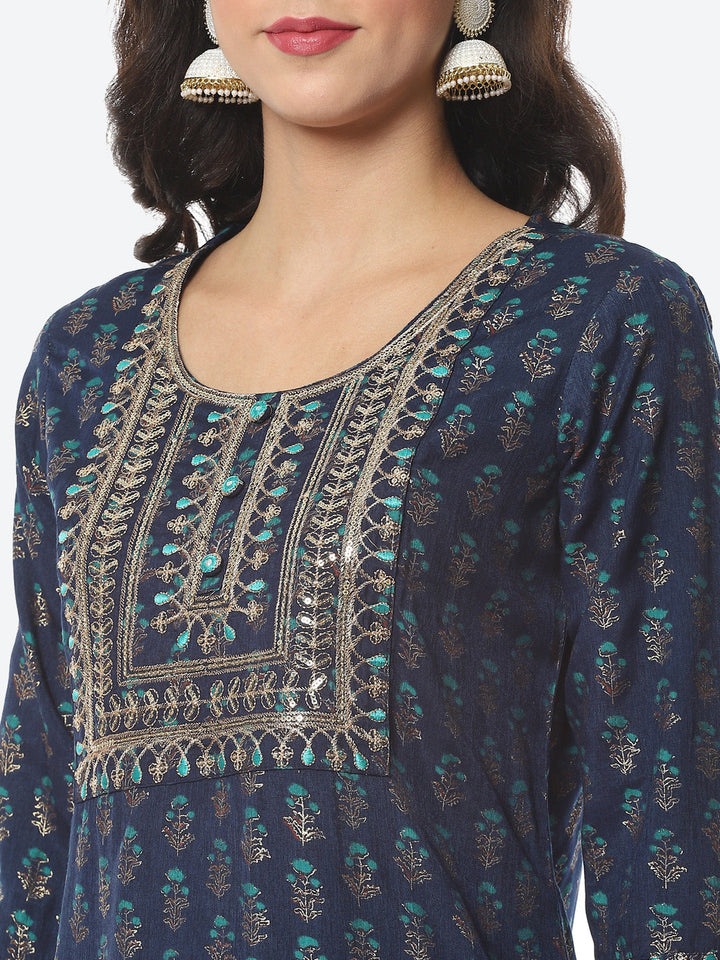 Sequin Work Floral Printed Muslin Kurti With Pant