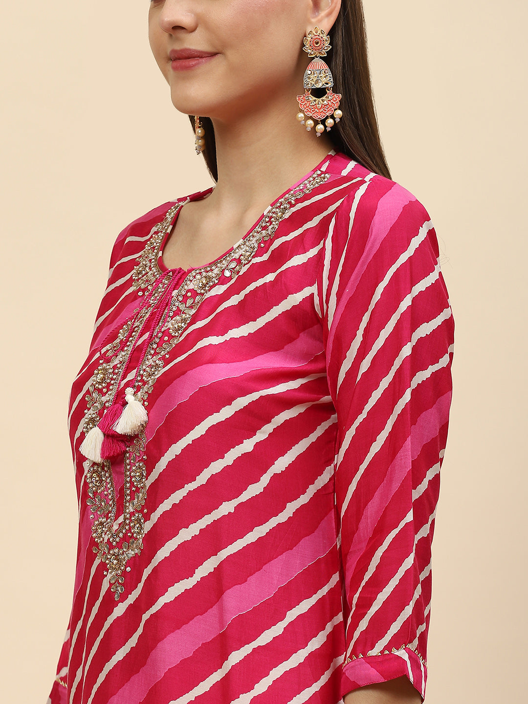 Neck Embroidered &amp; Printed Muslin Kurta
