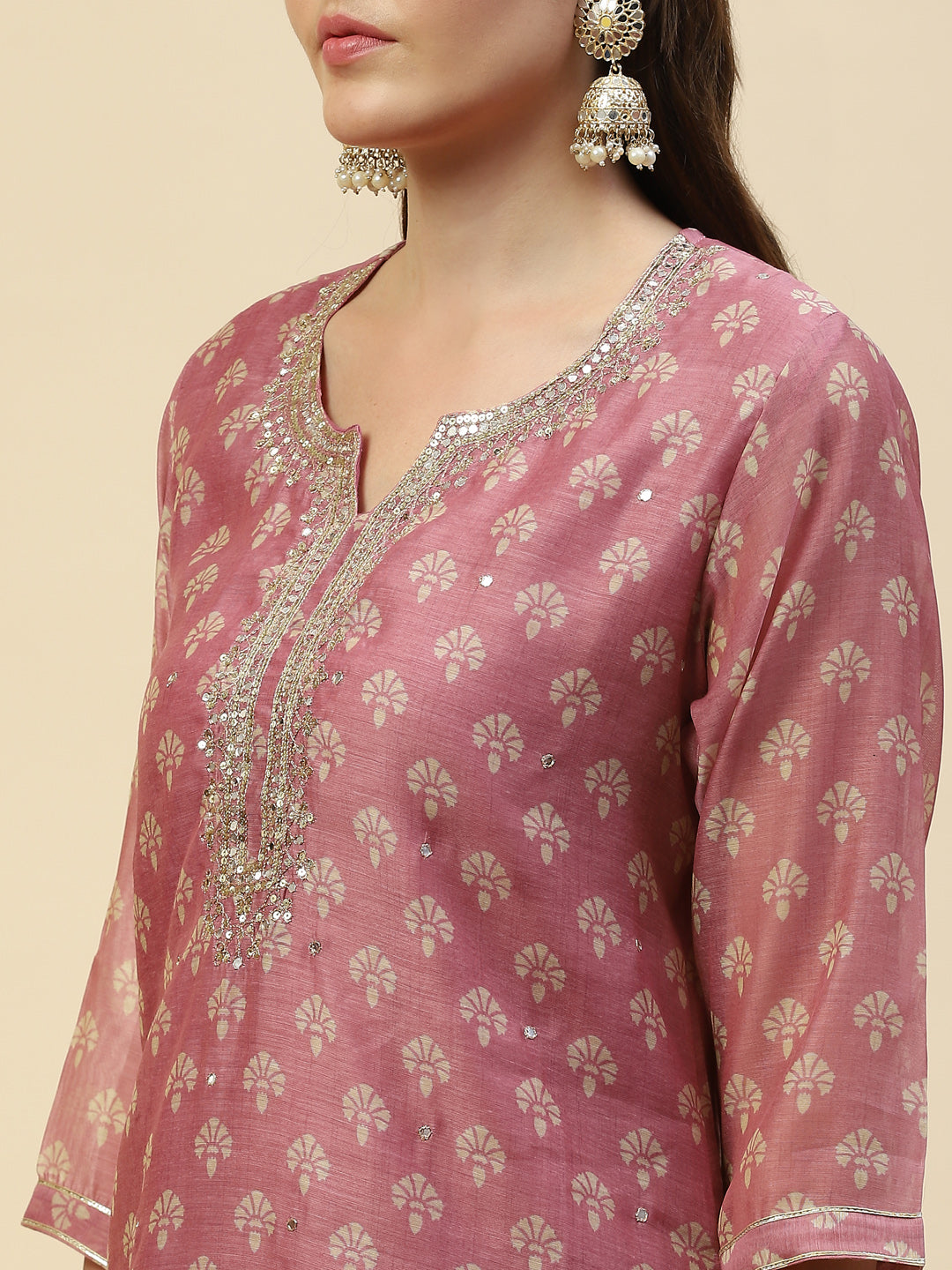 Neck Embroidered Chanderi Kurta With Pants