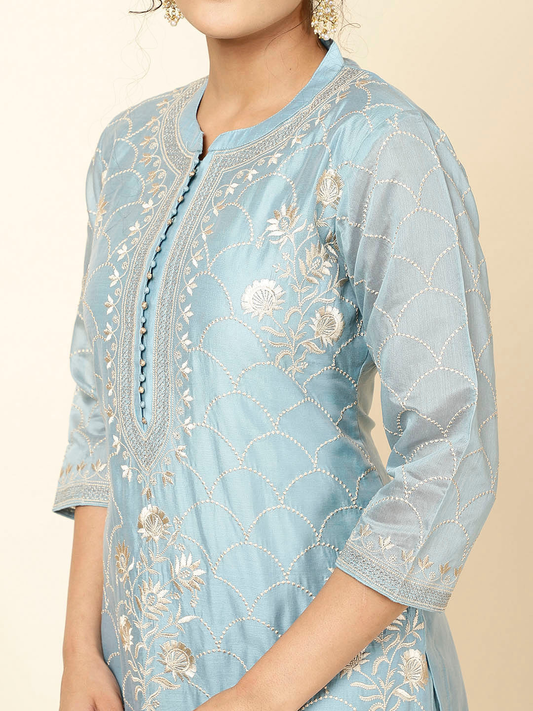 Embroidered Chanderi Kurta With Pants &amp; Dupatta
