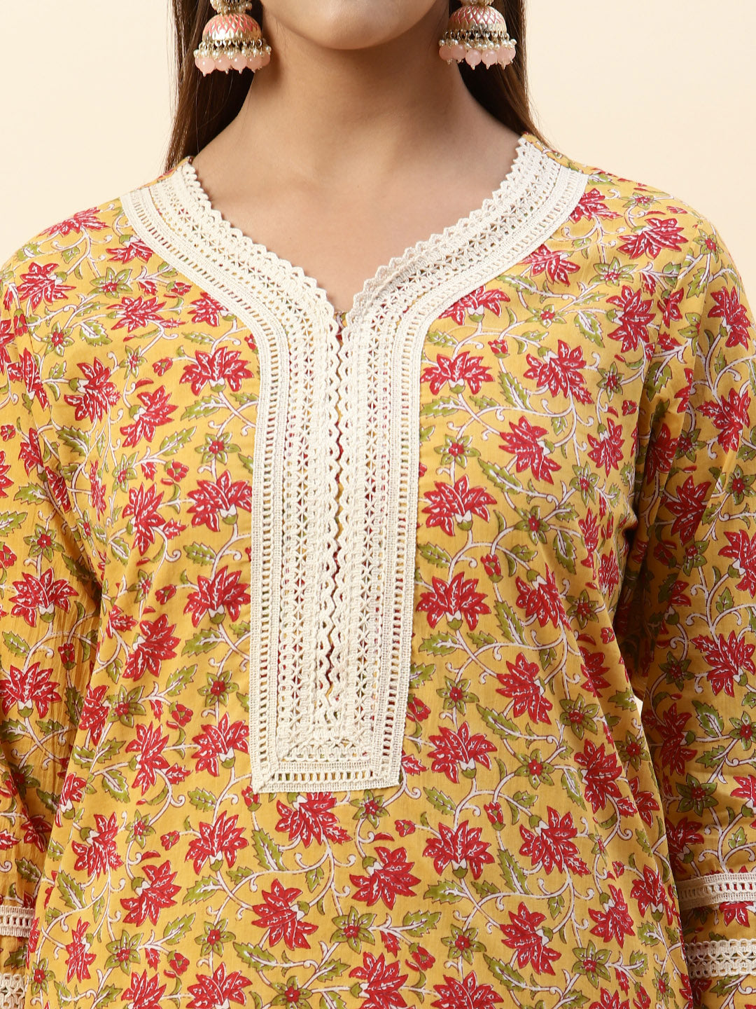 Floral Printed Cotton Kurta With Pants