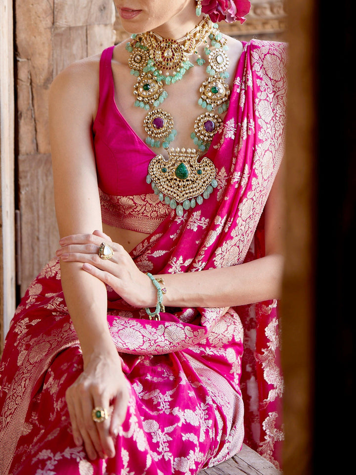 Floral Golden Jaal Georgette Plain Saree