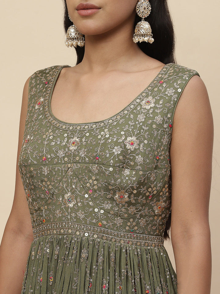 Zari Jaal Crepe Anarkali Kurta With Dupatta