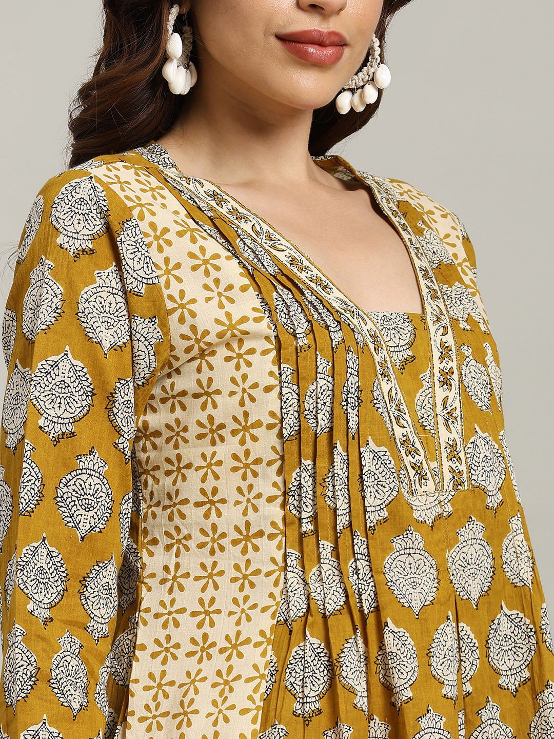 Printed Cotton Blend Kurta With Palazzo