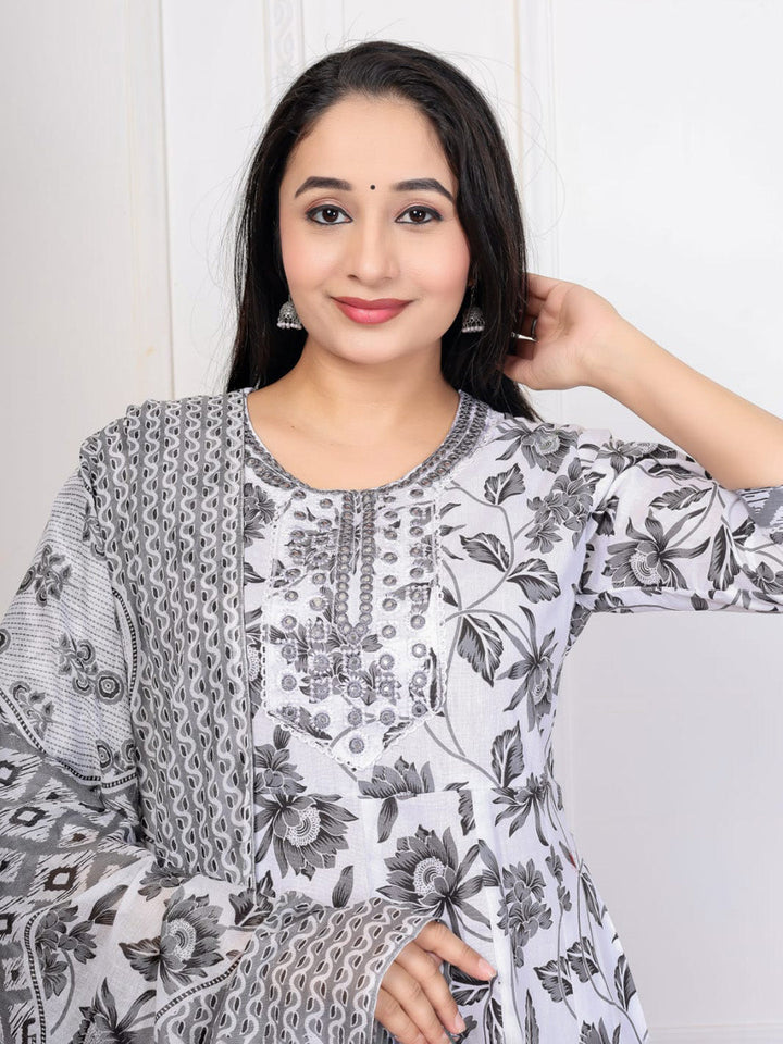 Grey Embroidered Cotton Blend Straight Suit Set With Dupatta