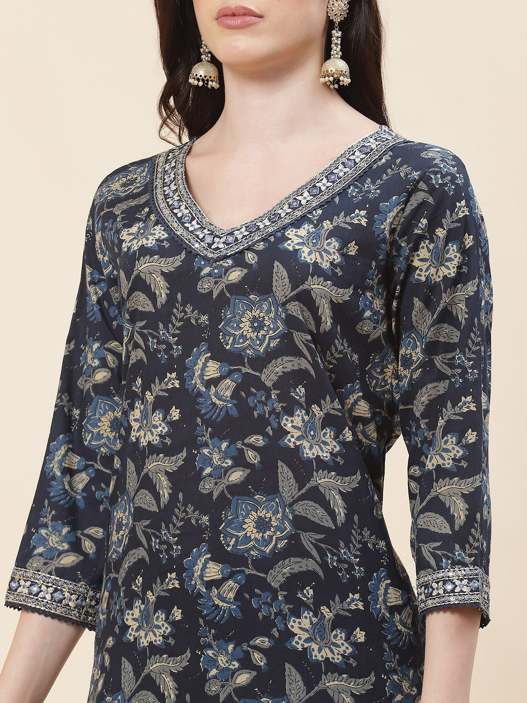 Floral Printed Cotton Kurta With Pants