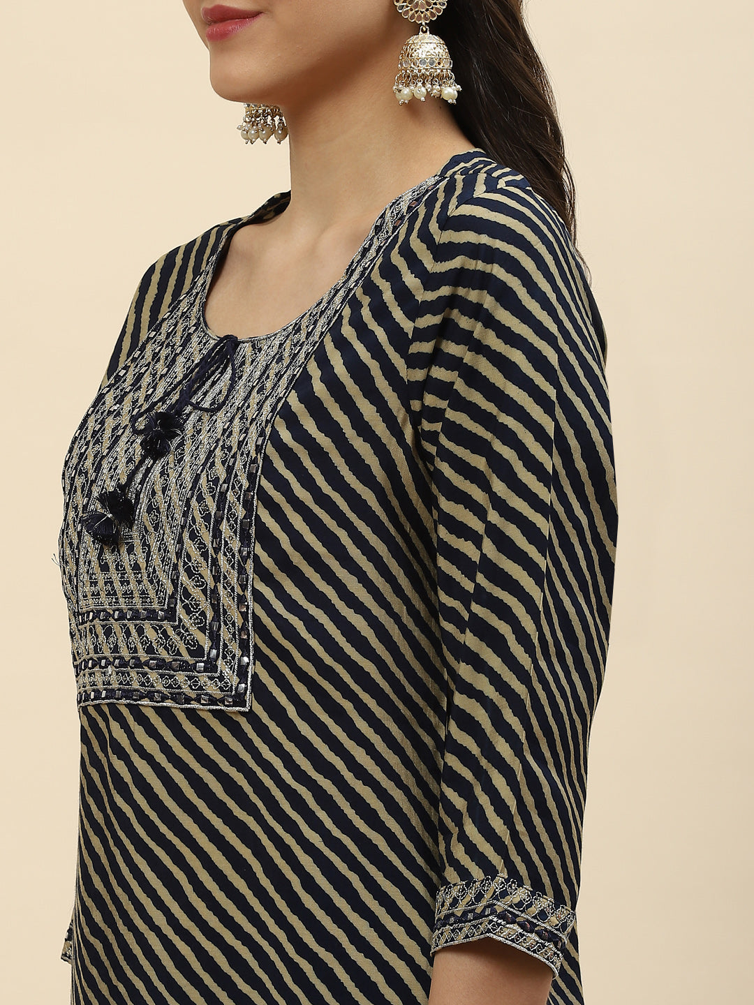 Neck Embroidered &amp; Lehriya Muslin Kurta With Pants