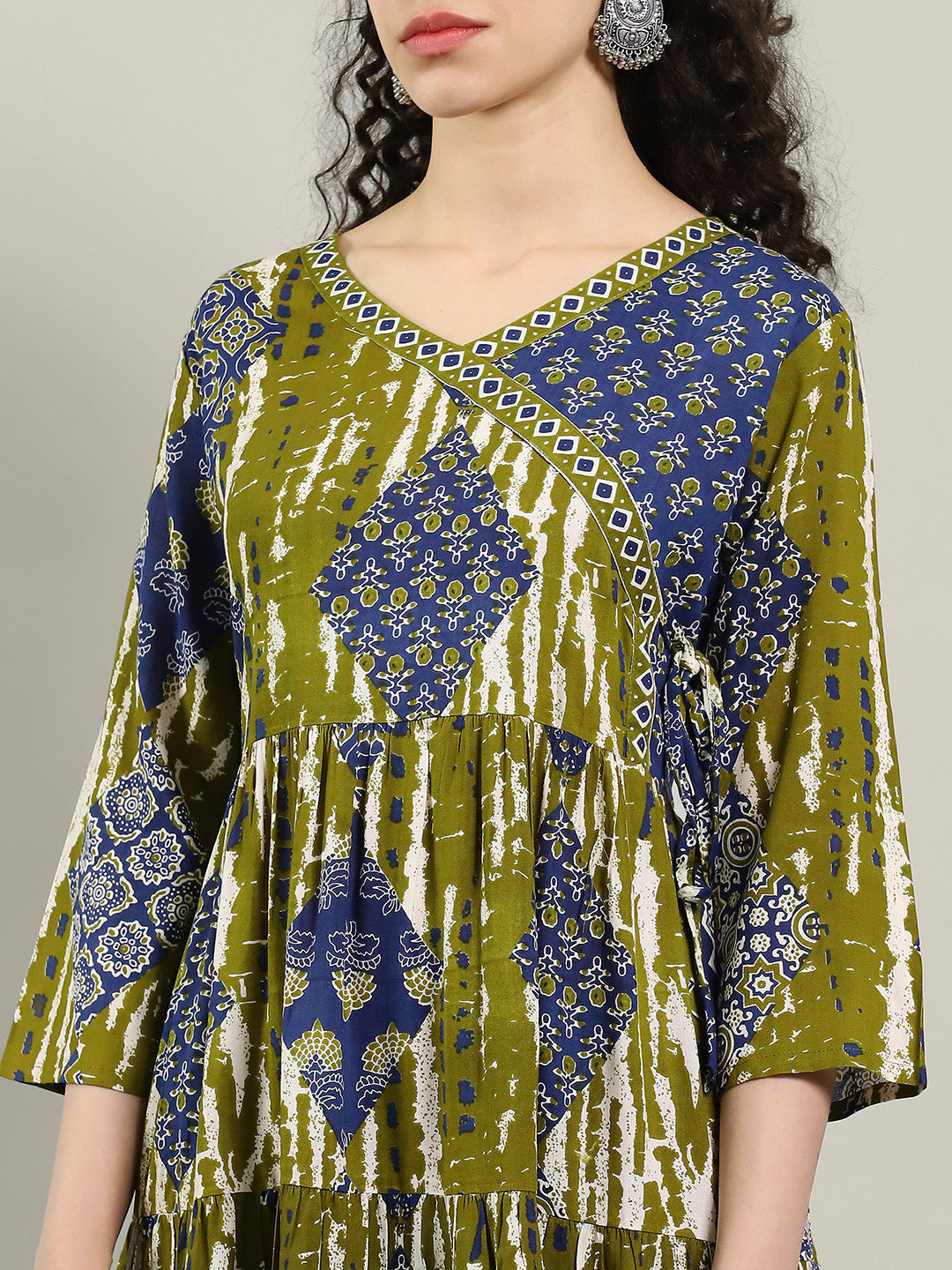 Printed Cotton Blend Kurta &amp; Pants