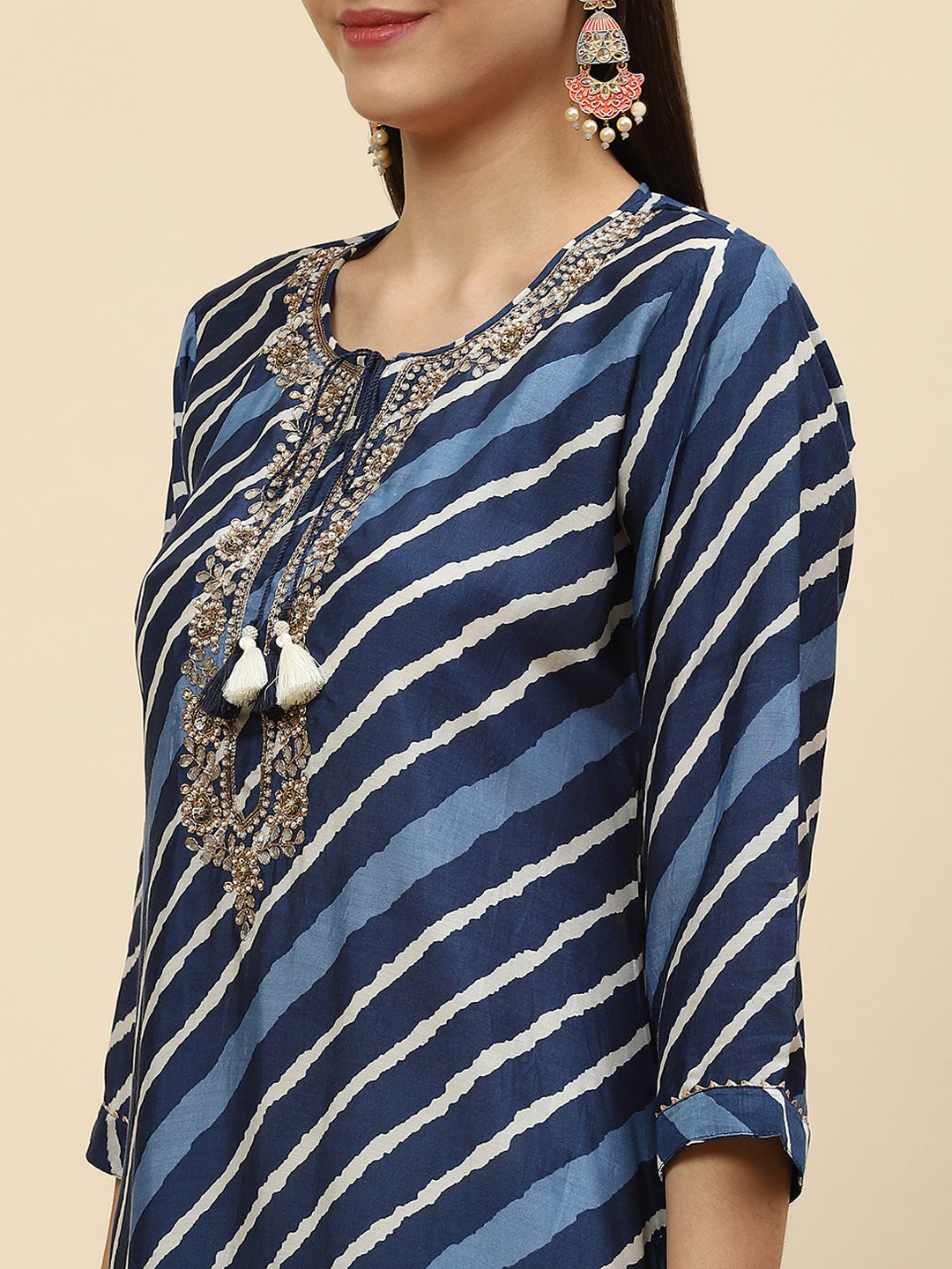 Neck Embroidered &amp; Printed Muslin Kurta