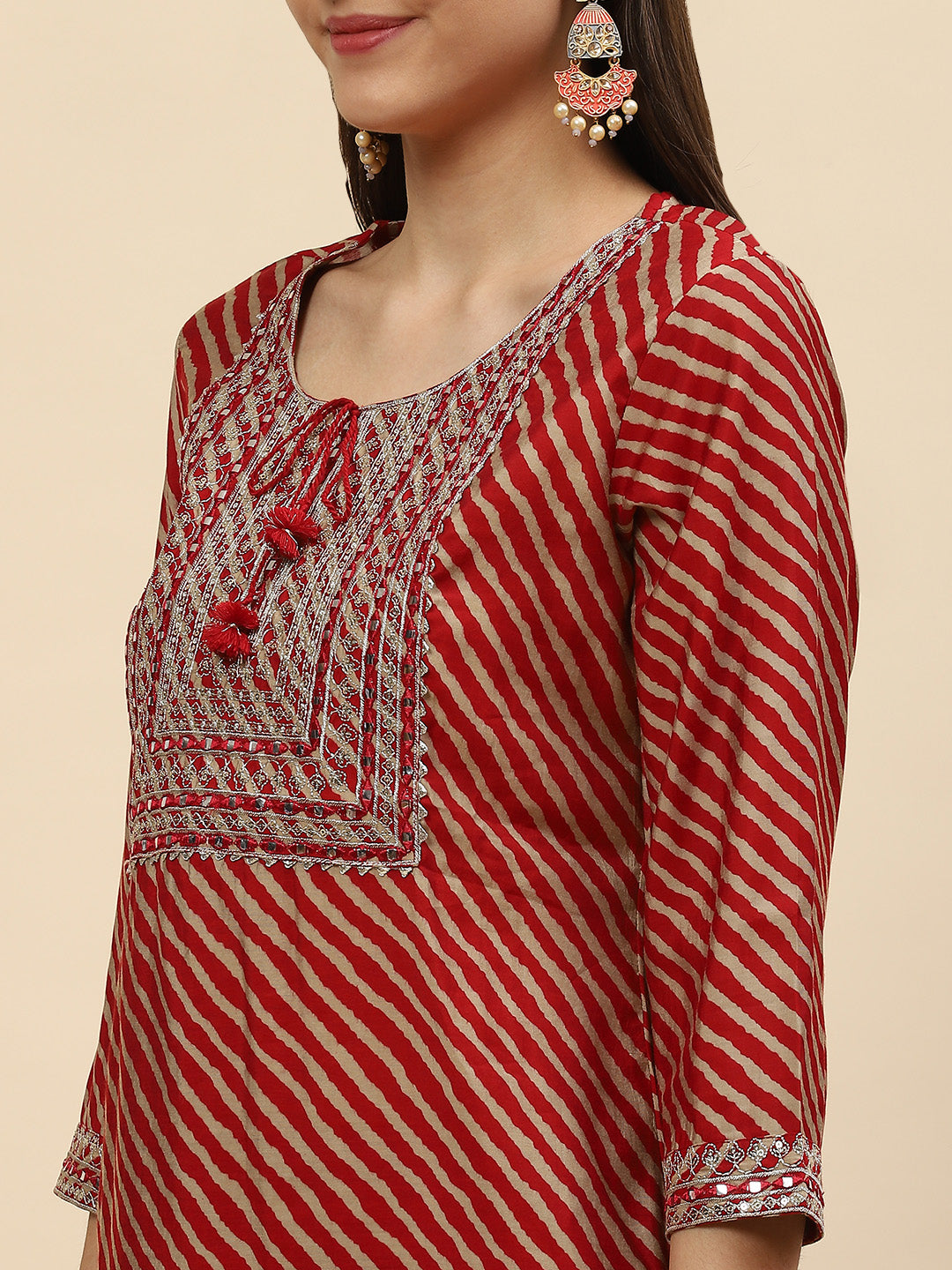 Neck Embroidered &amp; Lehriya Muslin Kurta With Pants