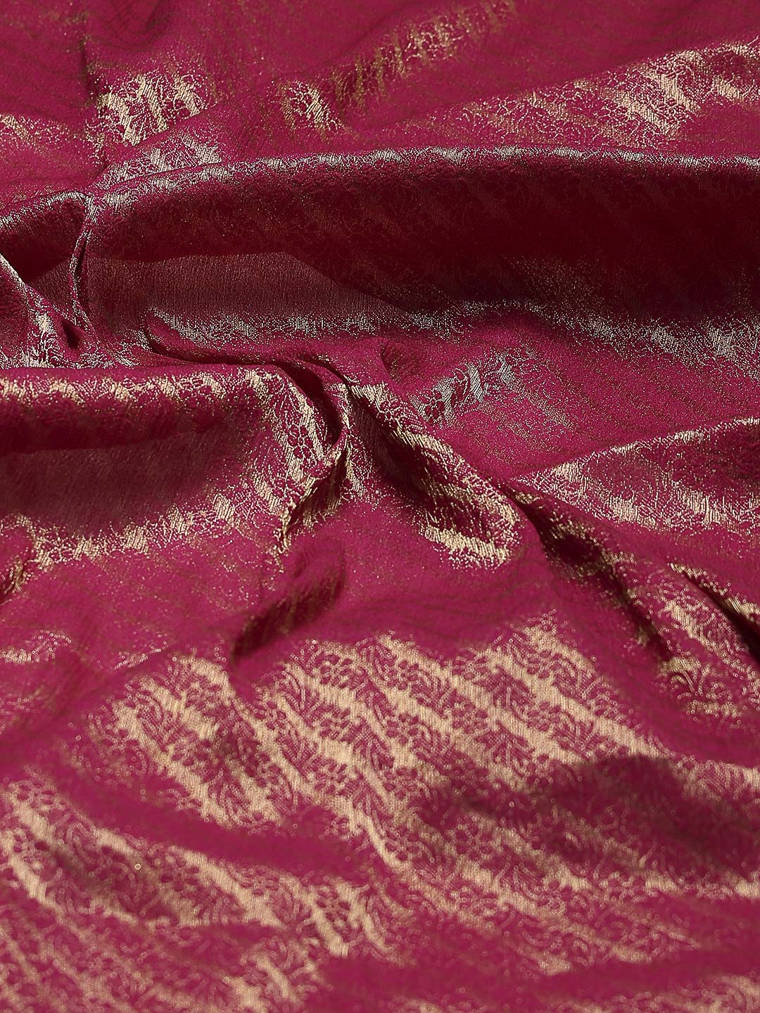 Plain Crepe Saree