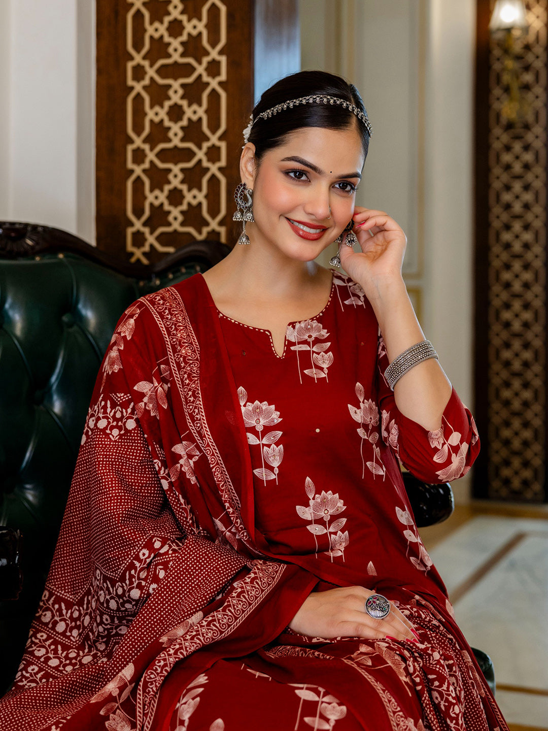 Red Cotton Blend Printed Straight Suit Set