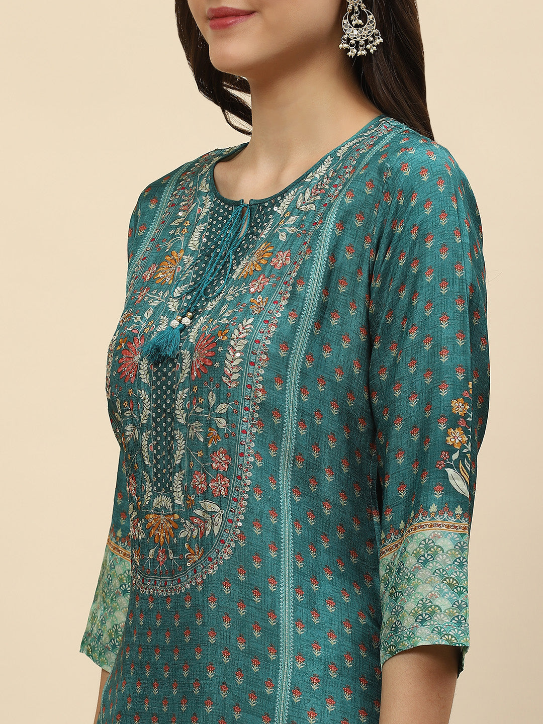 Neck Embroidered & Printed Handloom Kurta