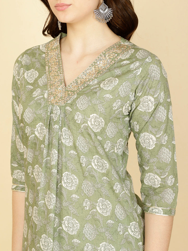 Floral Printed Cotton Kurta With Pants