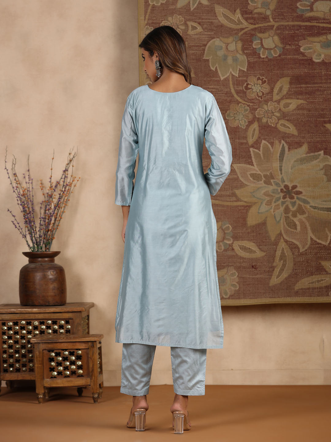 Neck Embroidered Chanderi Kurta With Pants &amp; Dupatta