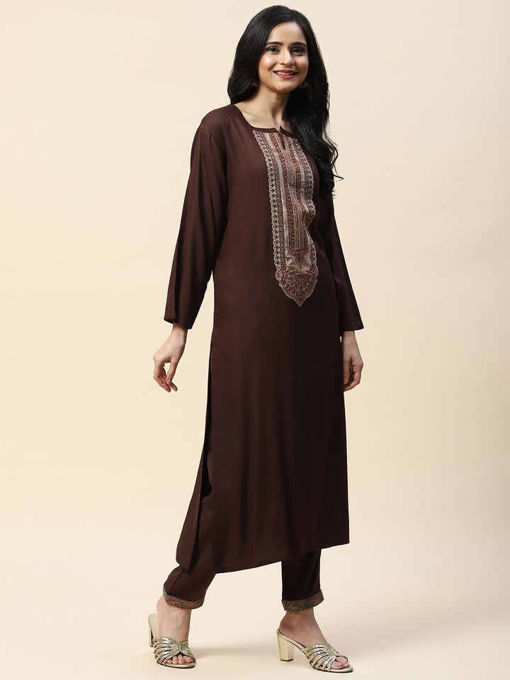 Resham Jaal Woven Pashmina Kurta With Pants &amp; Jacket