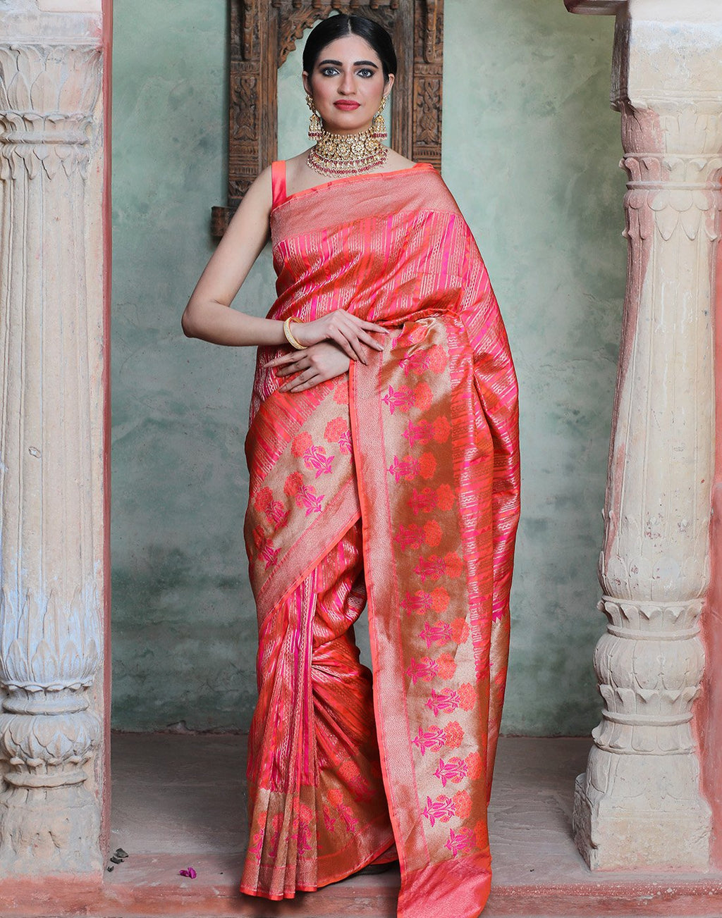 Banaras  Handloom Silk Saree With Zari Jaal Weaves