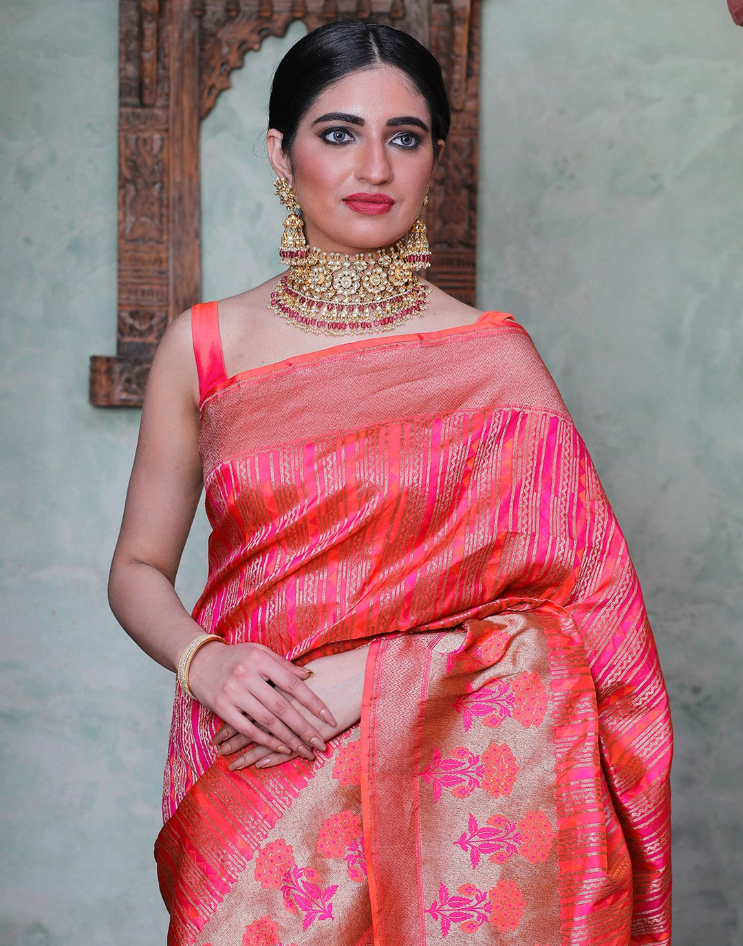Banaras  Handloom Silk Saree With Zari Jaal Weaves