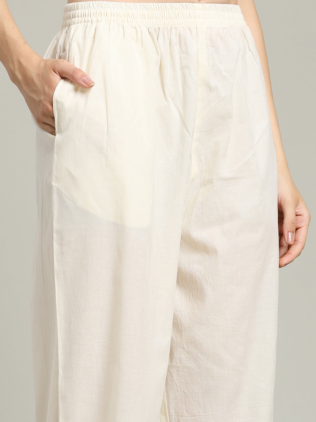 Thread Embroidery Cotton Blend Kurta With Pants