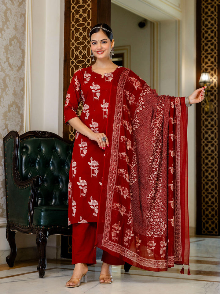 Red Cotton Blend Printed Straight Suit Set