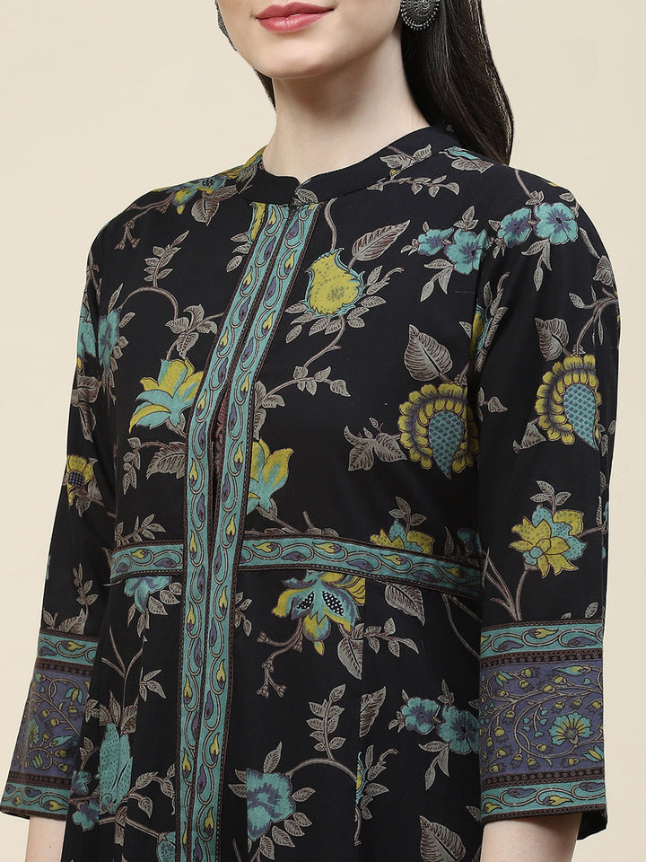 Floral Printed Cotton Kurta With Inner