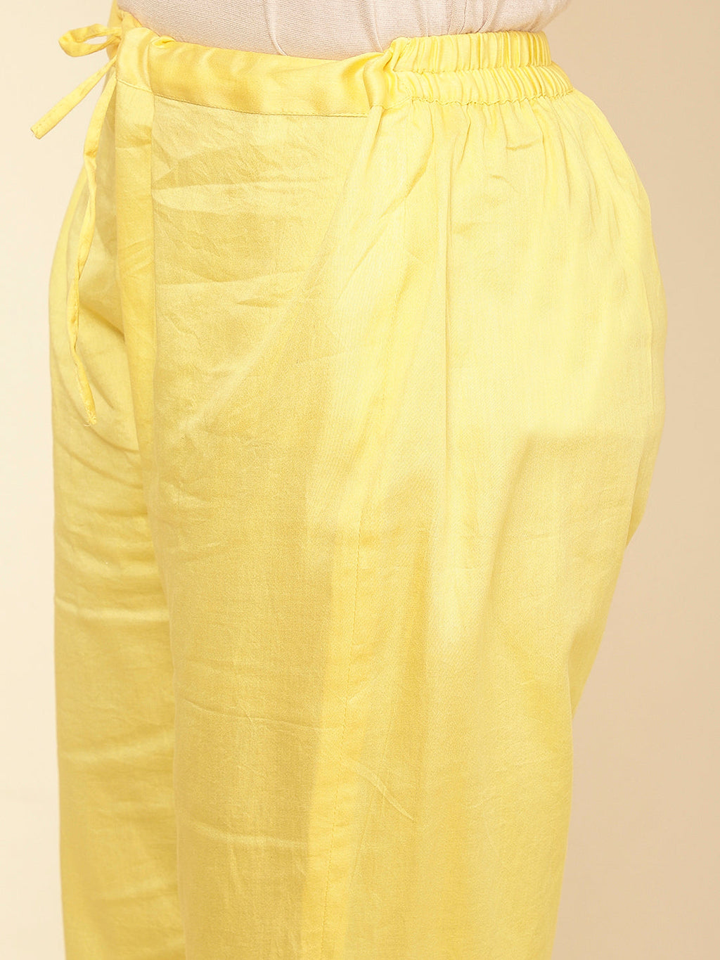 Floral Embroidered Chanderi Kurta With Pants & Dupatta