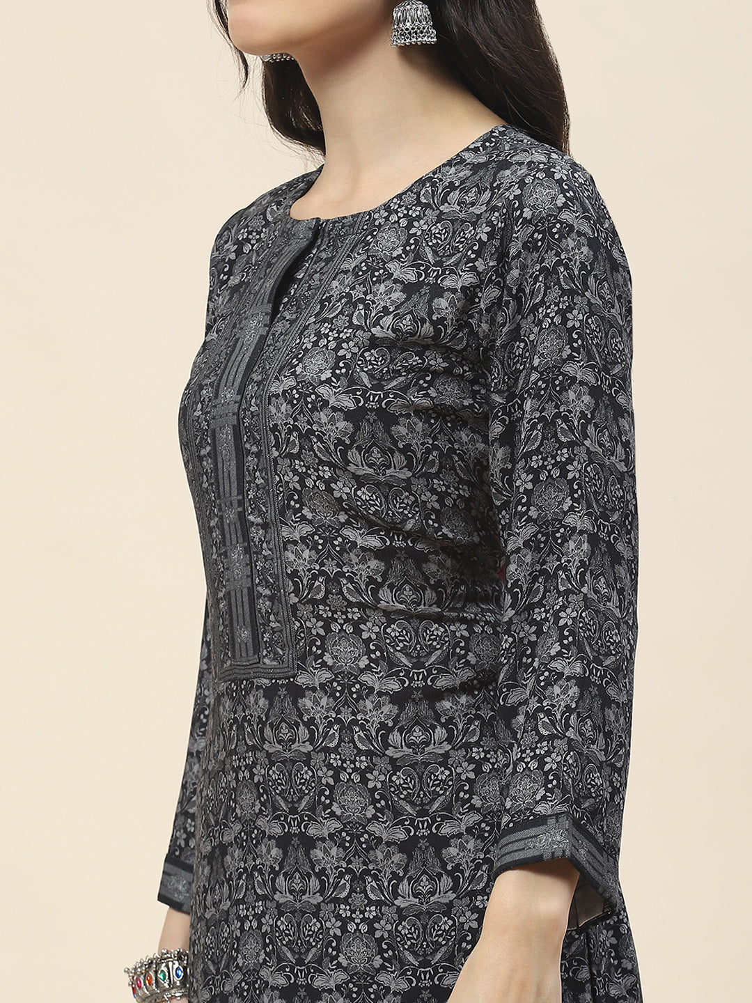 Printed Pashmina Kurta With Pants