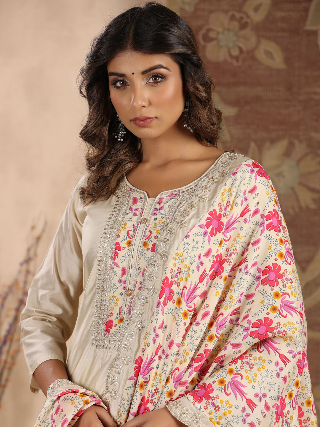 Neck Embroidered Chanderi Kurta With Pants &amp; Dupatta