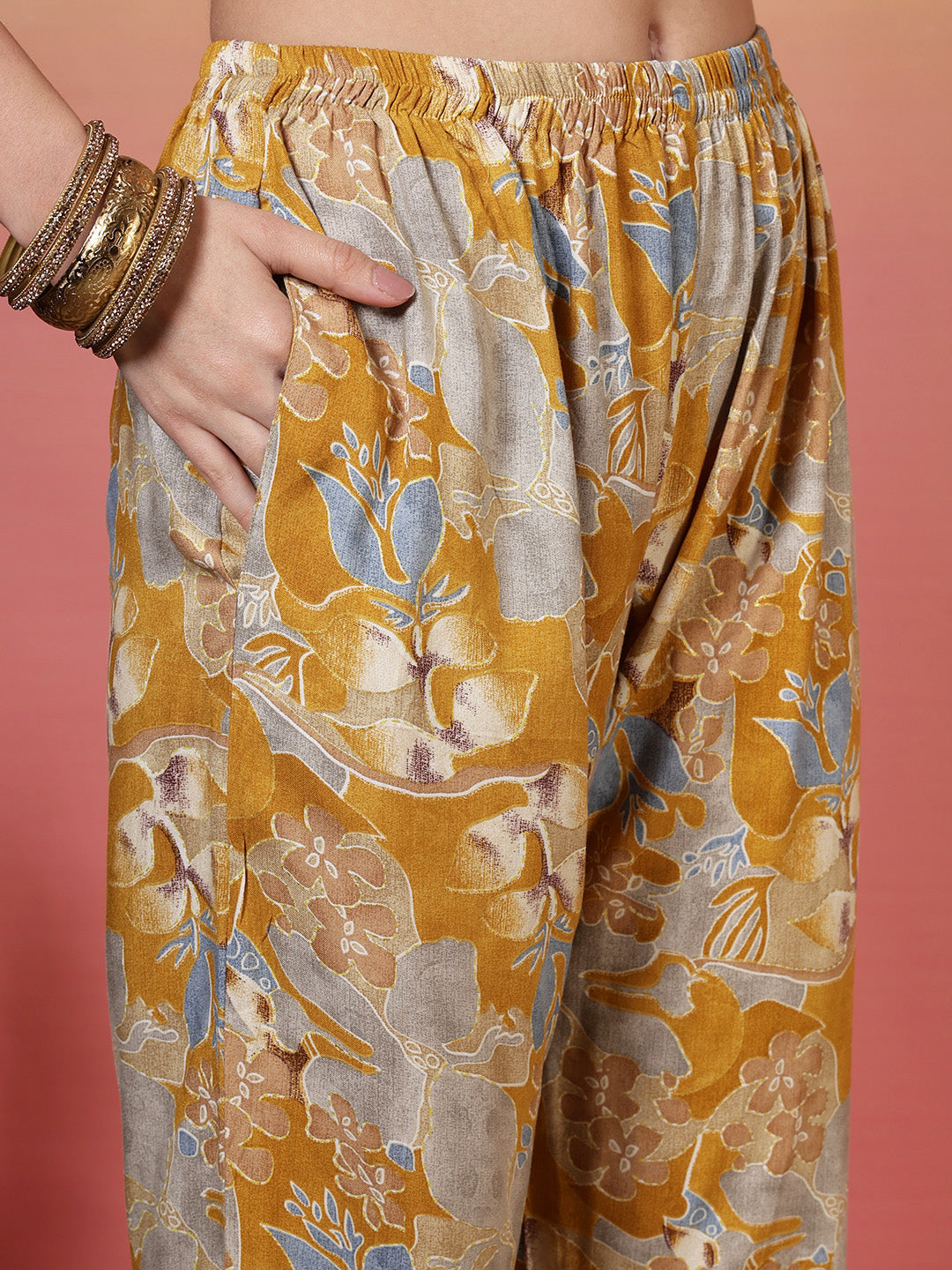 Printed Cotton Blend Kurta With Pants