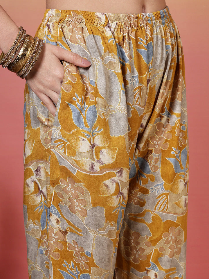 Printed Cotton Blend Kurta With Pants