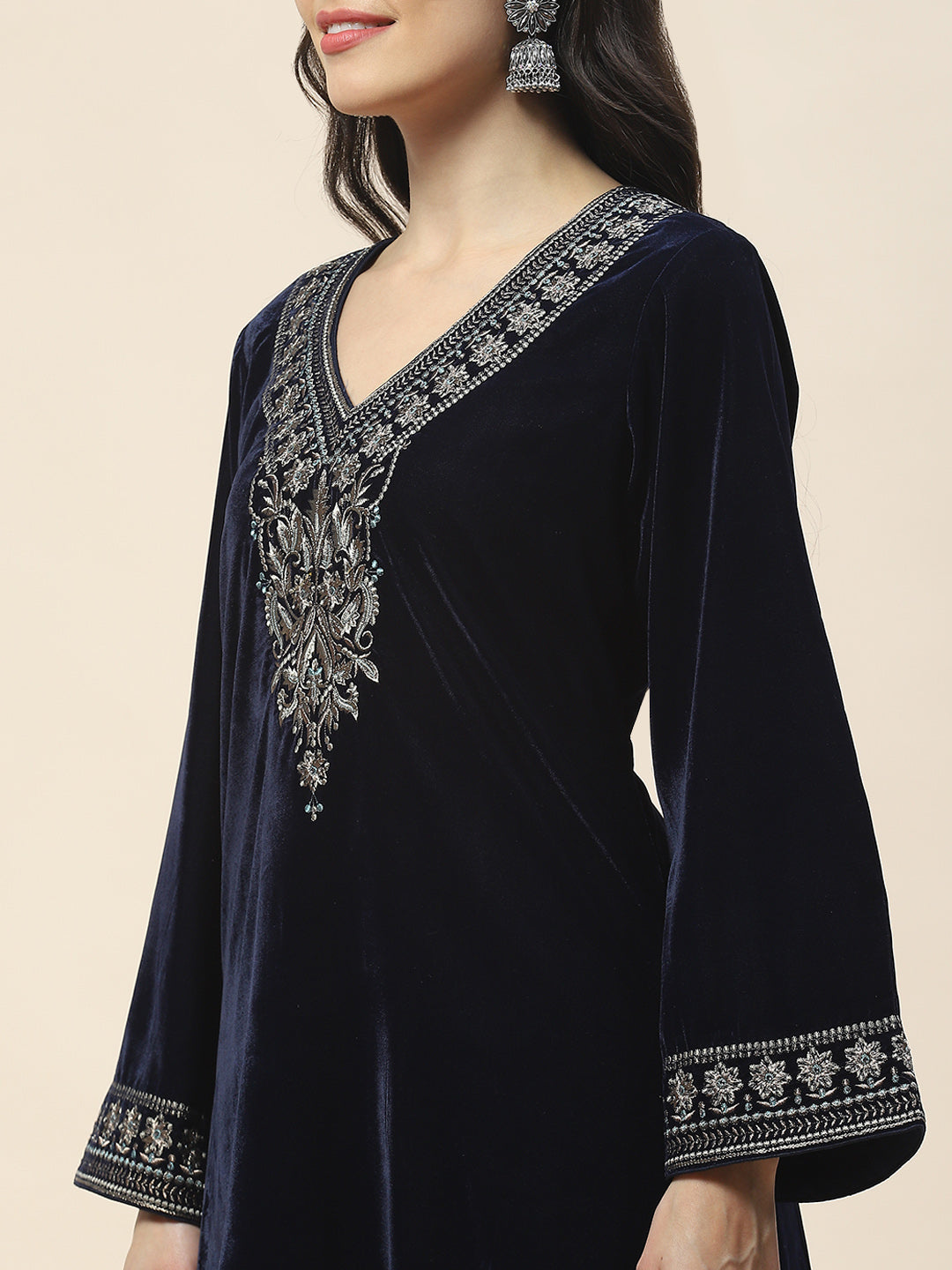 Neck Embroidered Velvet Kurta With Pants